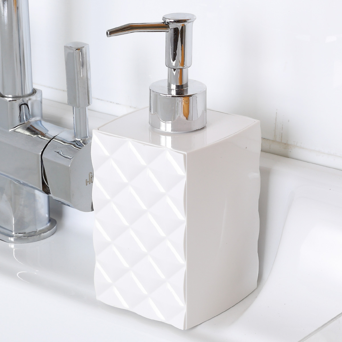 Fresh style оптовые керамические изделия для ванной комнаты, набор аксессуаров для украшения ванной комнаты отеля